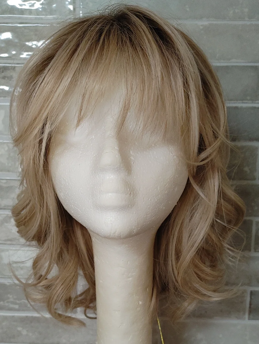 Belle Tress Granada Crushed Almond Blonde R Wig NWT